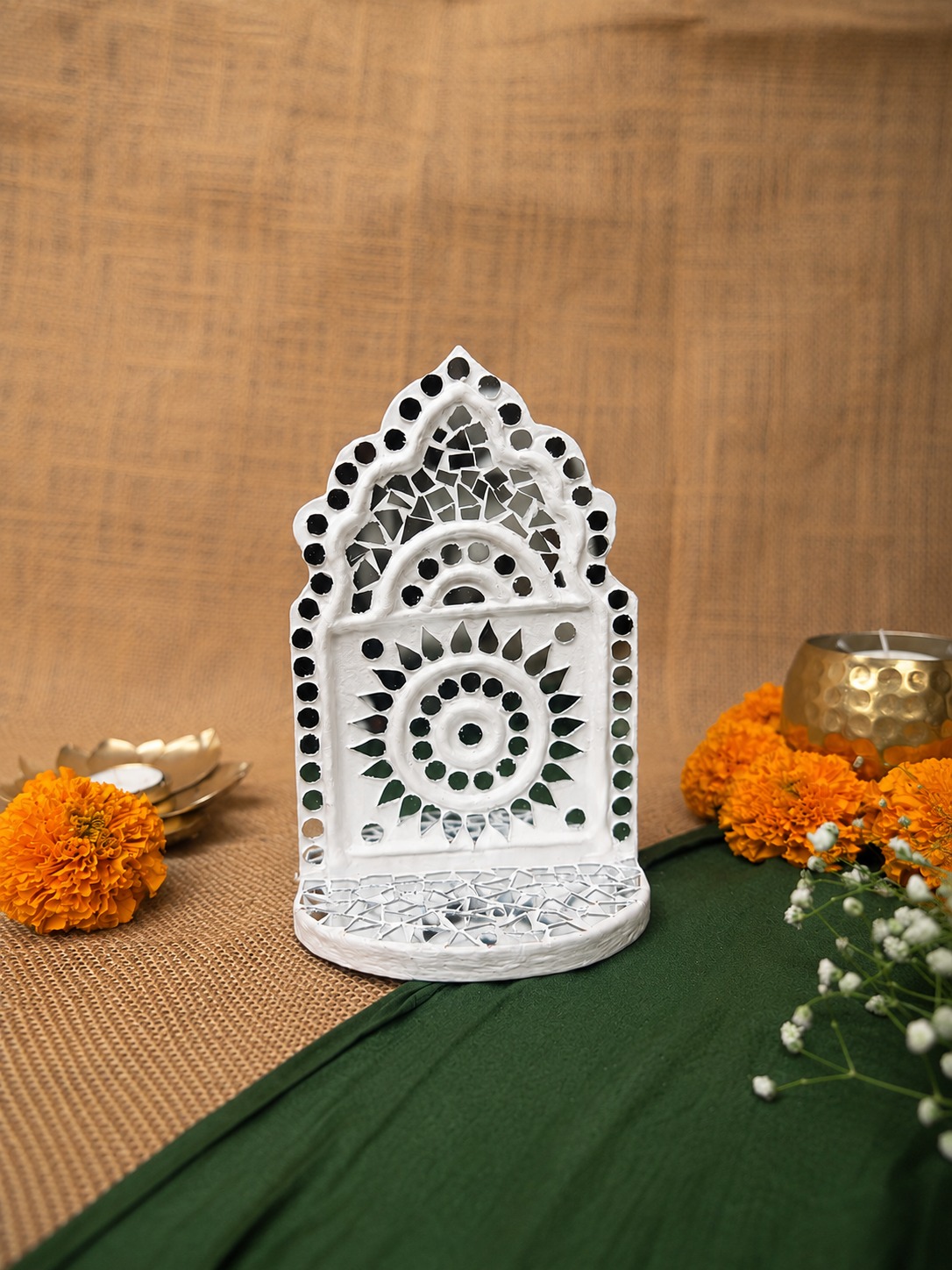 Handcrafted Lippan Art Jharokha