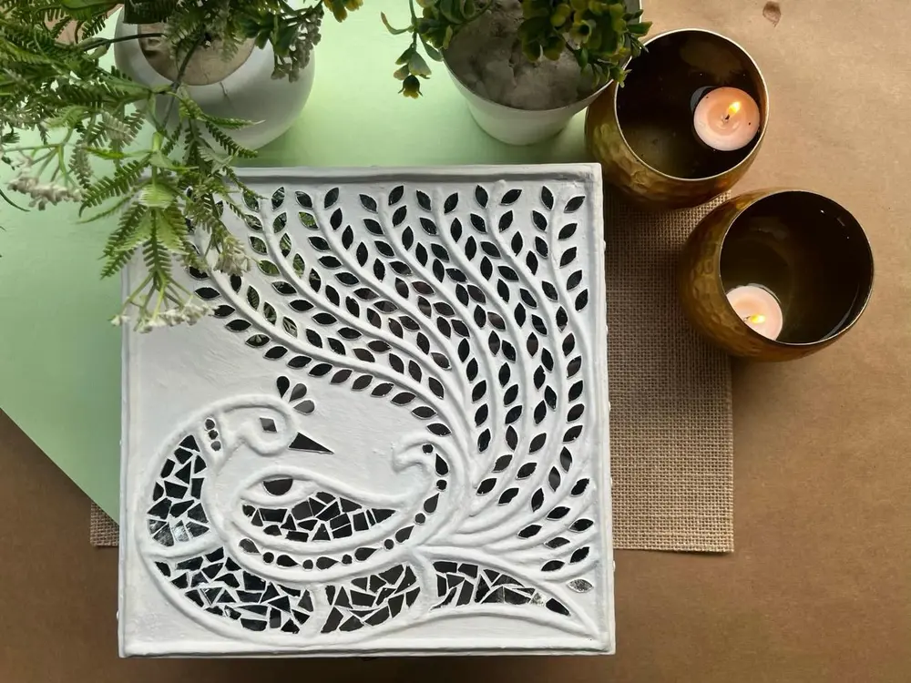 Peacock Design Lippan Art Bangle Box